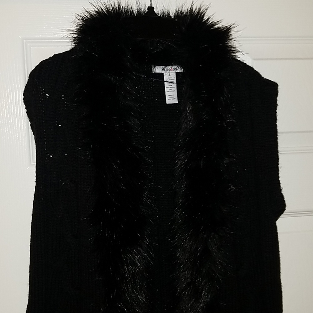 Faux fur trim vest
